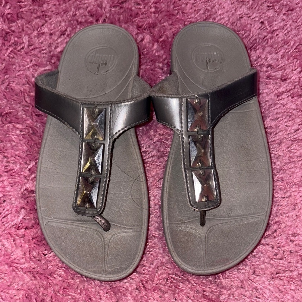 FitFlop Silver Pietra Jeweled Sandals Size 5
